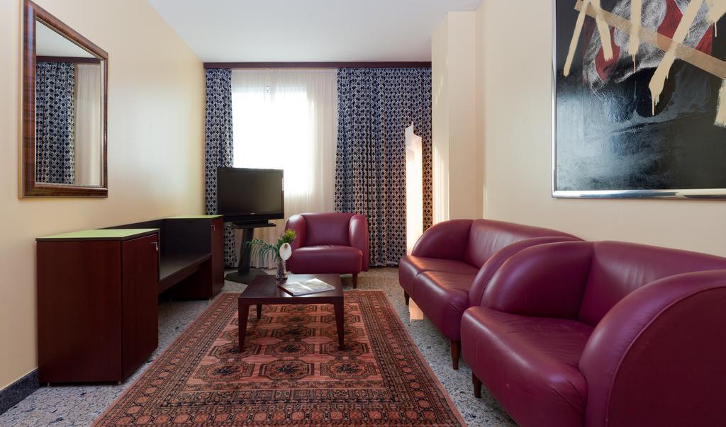 Hotel Jardines De Amaltea Lorca  Zewnętrze zdjęcie